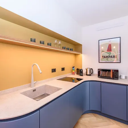 Appartamento Nholidays Rayon - Boutique In *